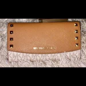 Beige Michael Kors Wallet